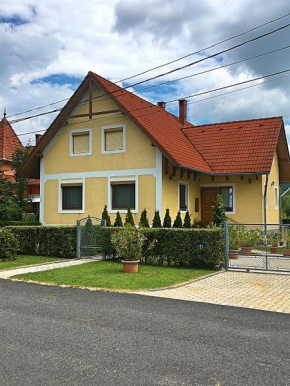 Petra Apartmanház
